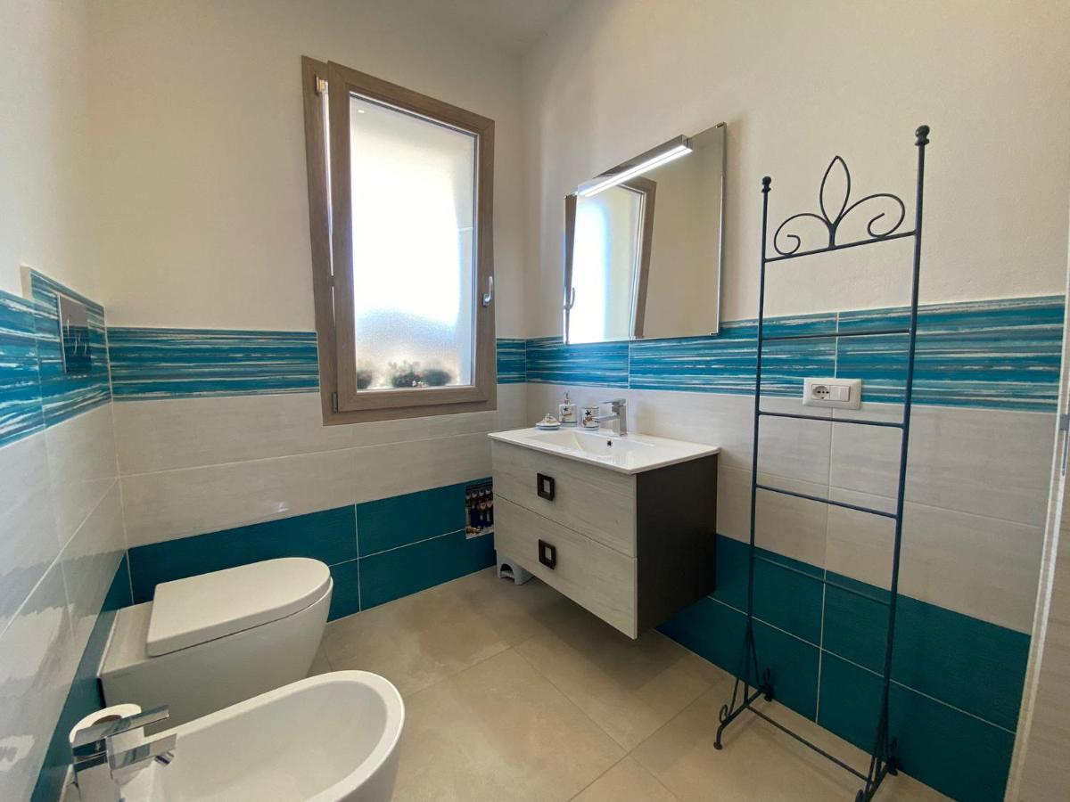 Nure Bed & Breakfast Stintino Bagian luar foto
