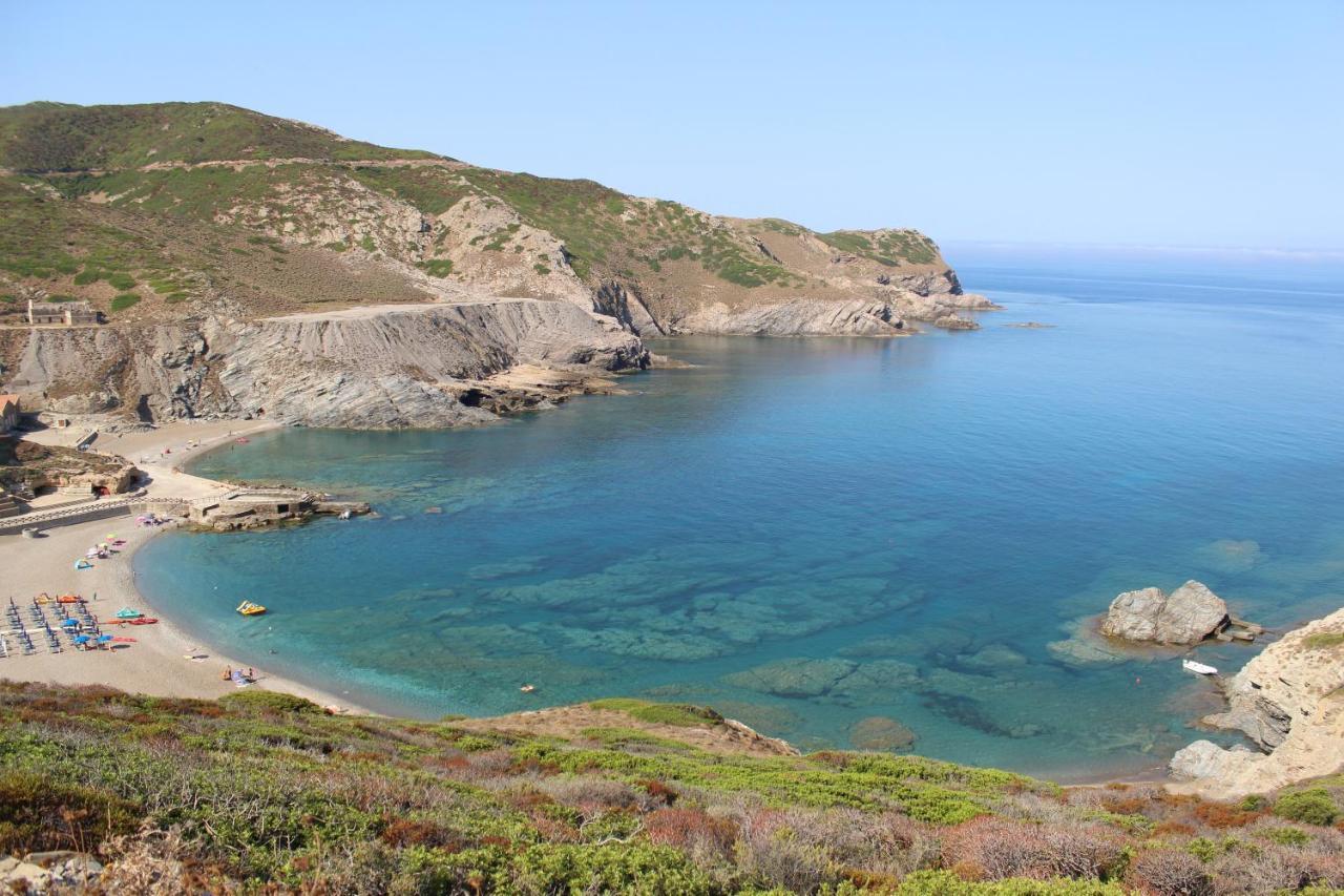 Nure Bed & Breakfast Stintino Bagian luar foto